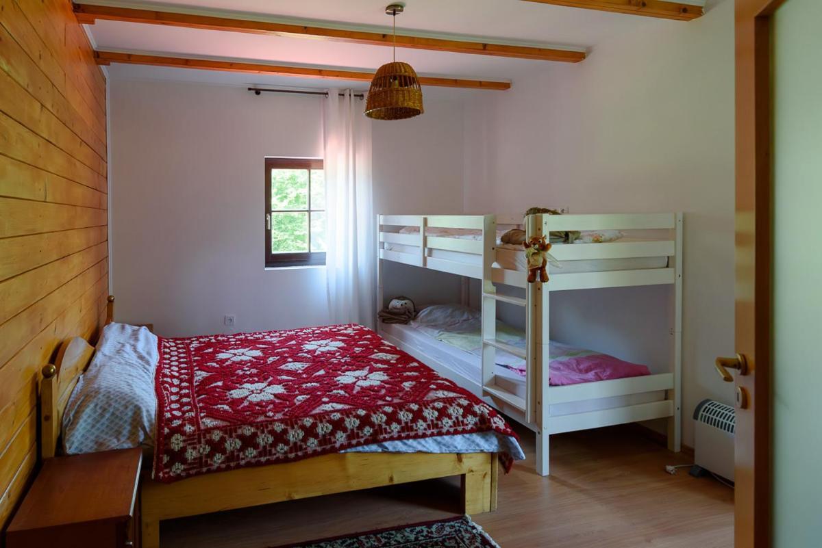 Susurul Apei Chalet โปรุมบาคู เด ซุซ ภายนอก รูปภาพ
