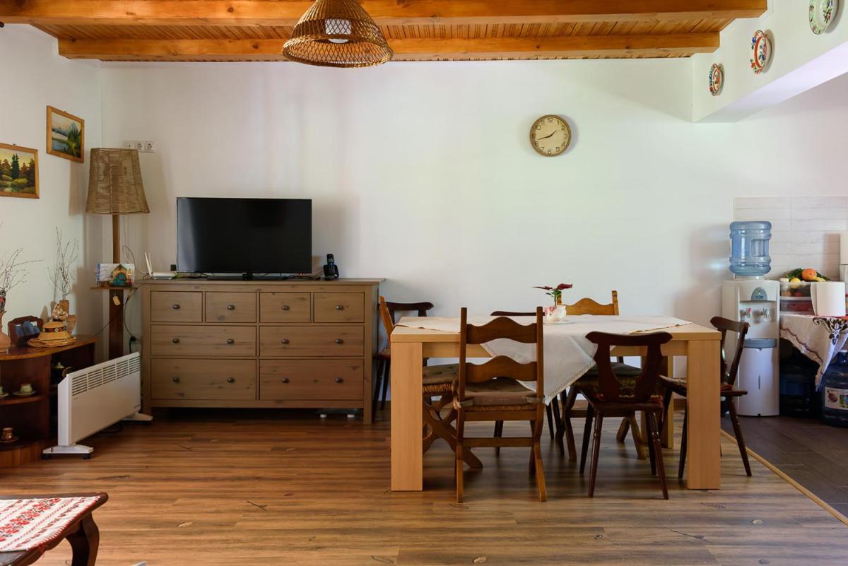 Susurul Apei Chalet โปรุมบาคู เด ซุซ ภายนอก รูปภาพ